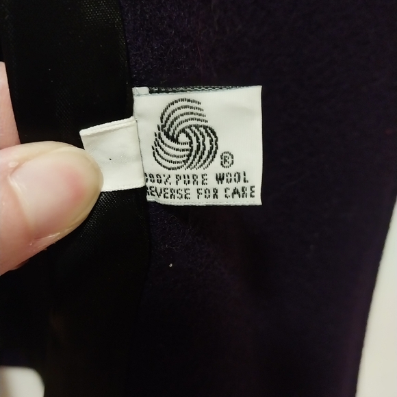 100% wool maxi length coat with shawl collar that can be worn as a hood - Picture 6 of 7